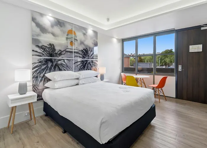 Bright Coastal Studio In St Kilda Beach Area